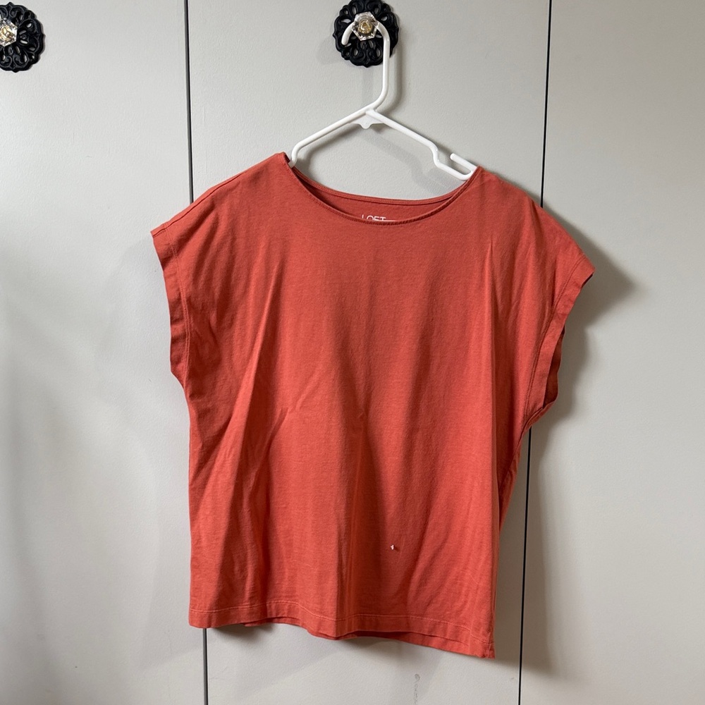 LOFT Women's Rust Short Sleeve Tee